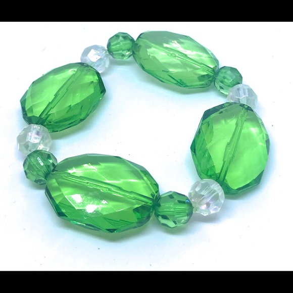 Chunky Green Beaded Stretch Bracelet - Picture 2 of 3